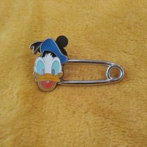 Donald Duck Safety Pin Disney Pin